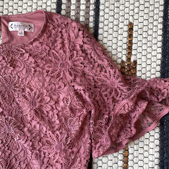 Lace ruffle 1/4 sleeves blouse - Picture 2 of 4